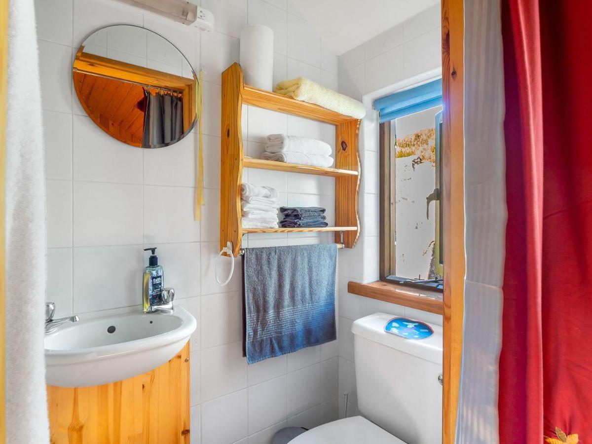 Seaside Log Cabin, Carnaヴィラ エクステリア 写真