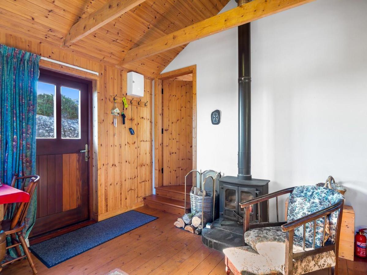 Seaside Log Cabin, Carnaヴィラ エクステリア 写真